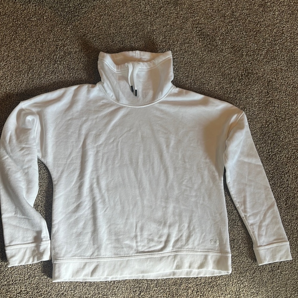 Under armour white cowl neck sweatshirt, no hood